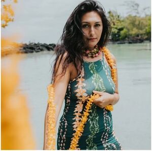 Alohiwai Lokelani Dress SIZE M